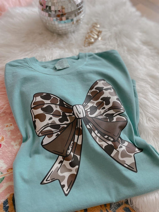 Camo Bow Comfort Color T-shirt: Seafoam