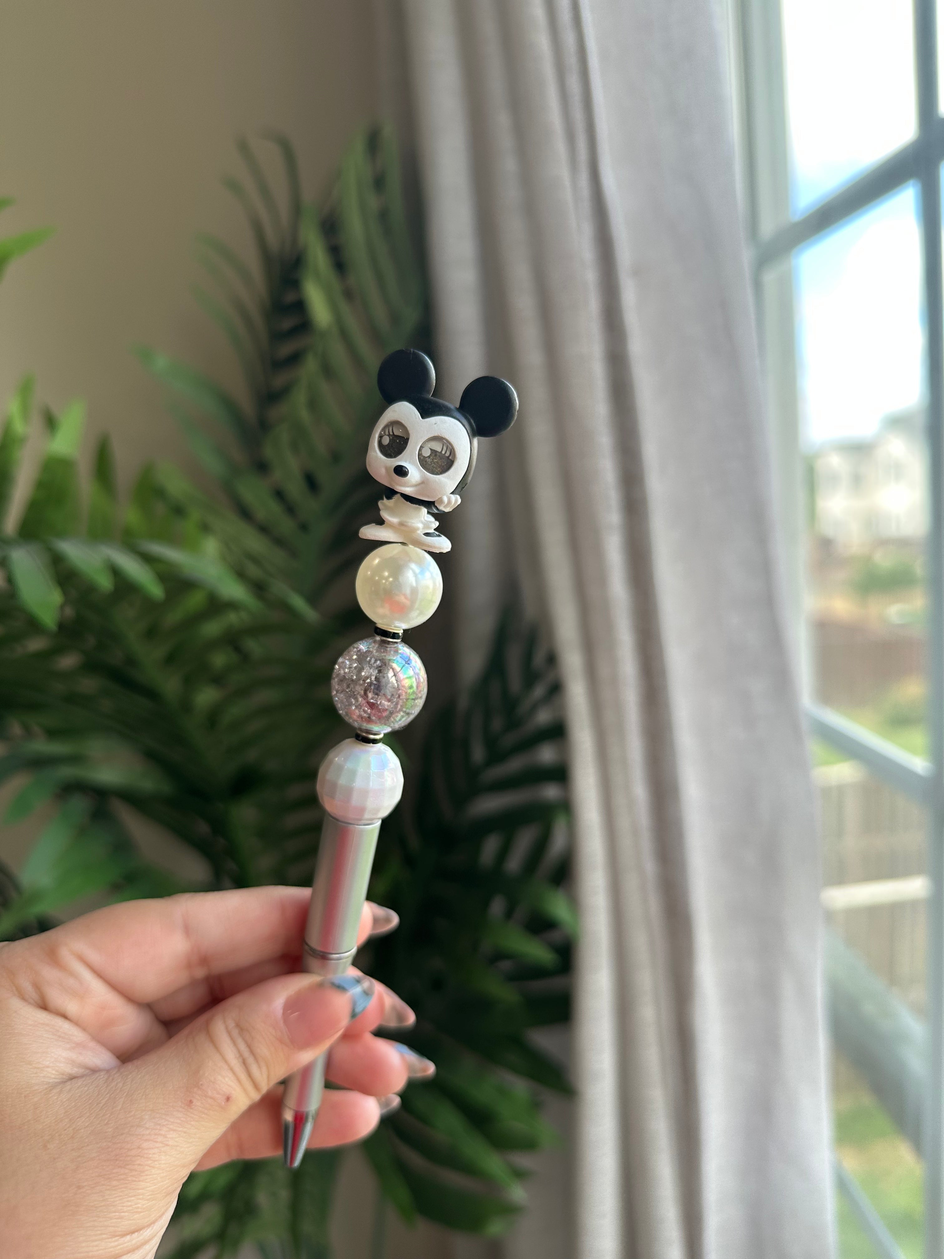 Black and White Mouse Pen